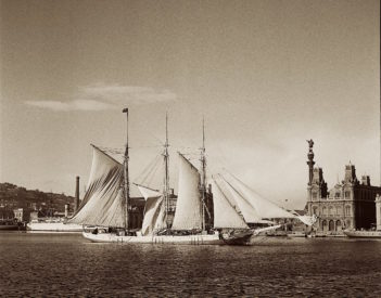 El puerto de Barcelona de Tusquets: de un contenedor de Palma al fondo del Museu Marítim