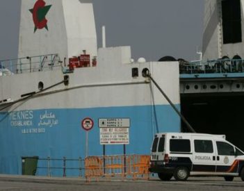 El puerto de Cádiz se aprieta el cinturón para atraer contenedores y tráficos con Marruecos