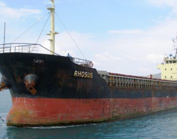 Un barco ruso abandonado y una alarma ignorada durante años: el origen del material explosivo del Hangar 12 de Beirut