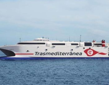 Los dueños de la naviera Trasmediterránea formalizan la solicitud del rescate público