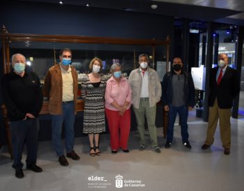 Reunión en el Museo Elder para preparar la exposición titulada: "Influencia británica en Canarias"